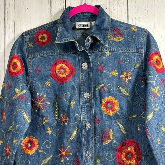 Chicos Designs Vintage Floral Embroidered Frayed Hem Boho Denim Jacket - Picture 5 of 16